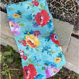 Pioneer woman table runner .  Sweet Rose Collection. Brand New